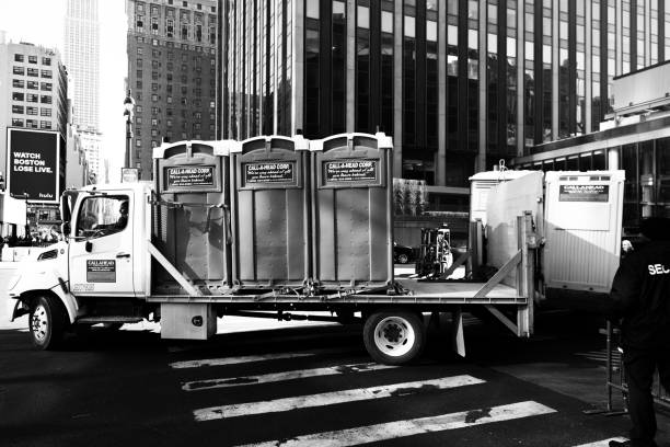 Porta potty delivery and setup in La Center, WA